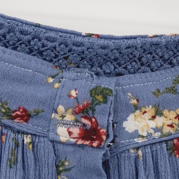 VINTAGE Cottagecore Lace Panel Detail Floral Creped Button Down Maxi Skirt S - Picture 9 of 10